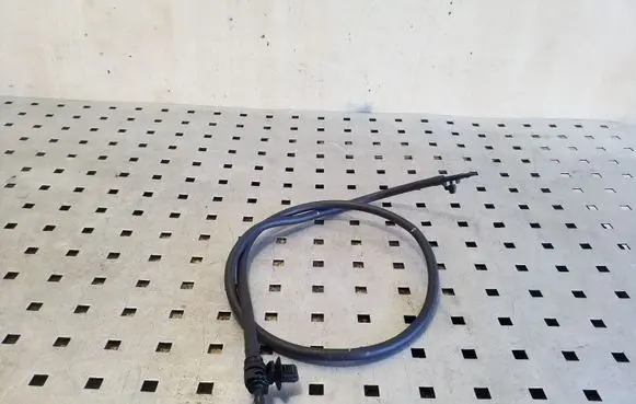 Tesla Model 3 Windshield washer fluid hose 
