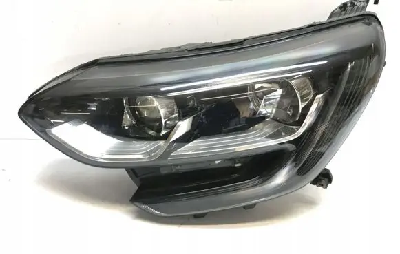 Renault Megane IV Headlight/headlamp 90060924
