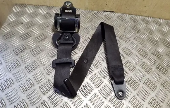 Mini Cooper Countryman R60 Front seatbelt 9802196 617093300