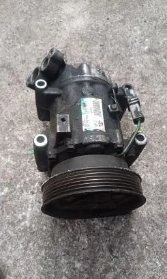 Renault Clio II Air conditioning (A/C) compressor (pump) 8200365787 07719411562