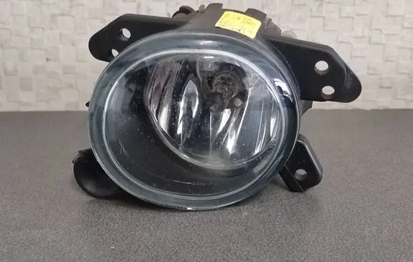 Mercedes-Benz C W204 Front fog light A2518200856