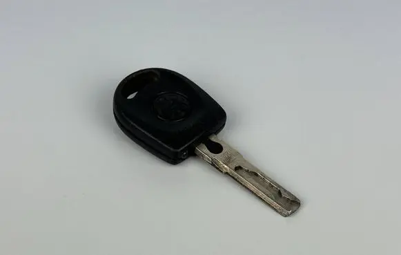 Volkswagen Golf IV Ignition key/card HAA