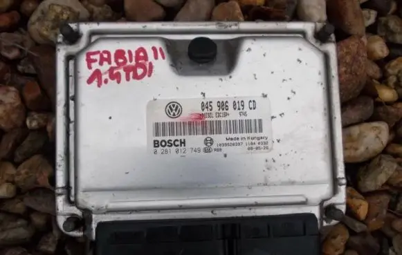 Skoda Fabia Mk1 (6Y) Fuse box set