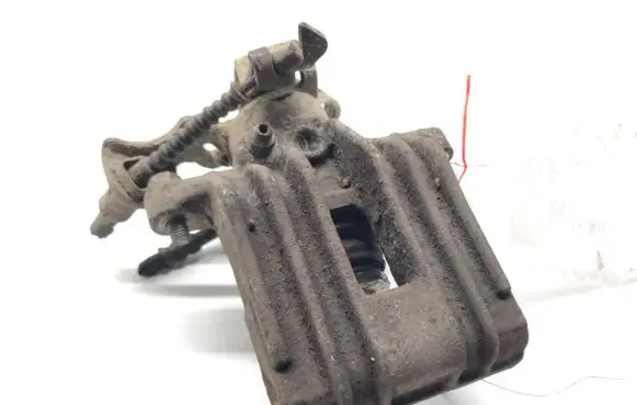 Volkswagen PASSAT B5 Rear brake caliper