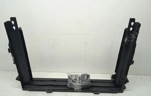 BMW 6 E63 E64 Bottom radiator support slam panel 17117545866