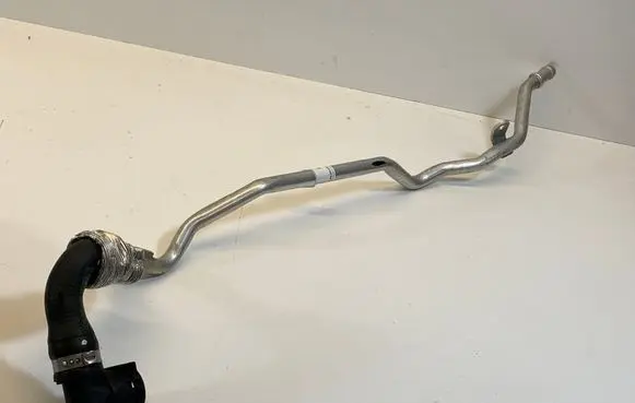 BMW 5 G30 G31 Engine coolant pipe/hose 8576310