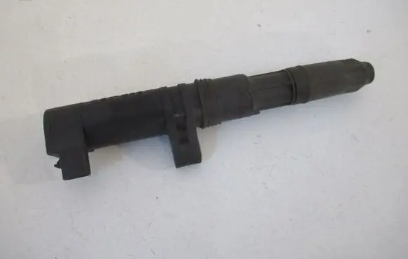 Renault Megane II High voltage ignition coil 7700875000