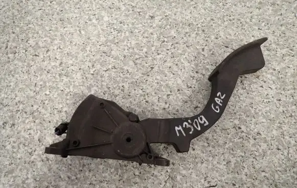 Mazda 3 II Pedal assembly 