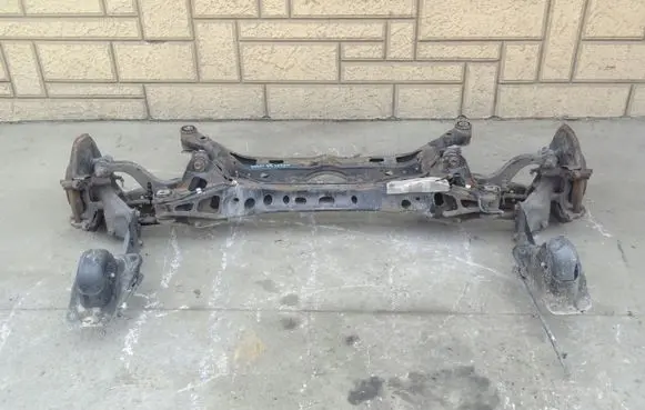 Volkswagen PASSAT B8 Rear axle beam 