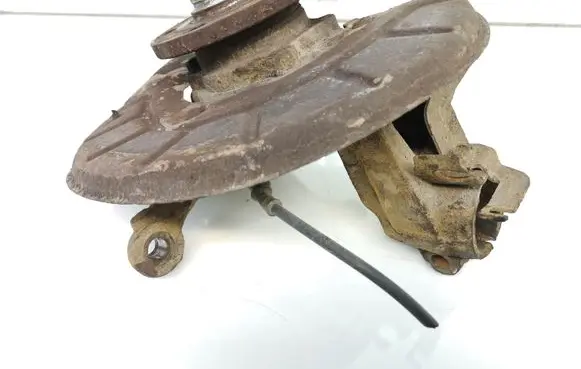 Skoda Octavia Mk2 (1Z) Front wheel hub spindle knuckle 1K05N
