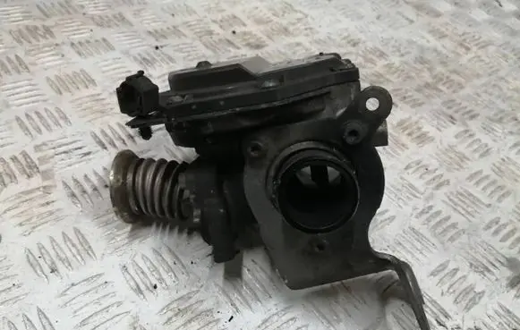 Opel Corsa E Throttle body valve 55277989