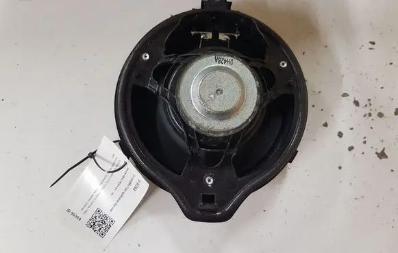 Mercedes-Benz C W204 Rear door speaker 2048202902