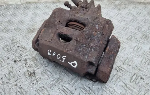 Peugeot 5008 Front brake caliper