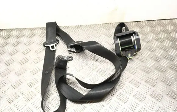 BMW 3 E46 Front seatbelt 8207956 566243400 E1040183