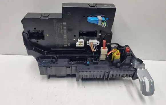 Mercedes-Benz E W212 SAM control unit A2129000004 2129000004