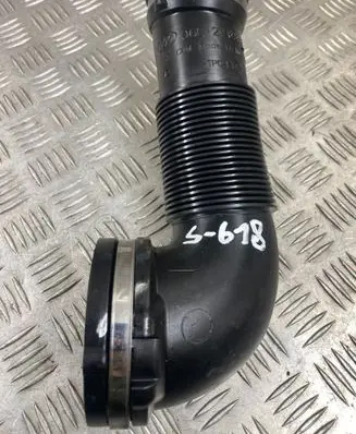 Audi Q5 SQ5 Air intake duct part 06L129629F