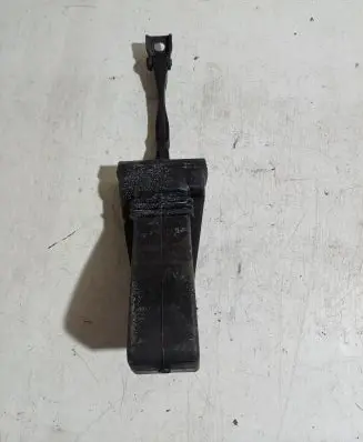 Volkswagen Touareg II Front door check strap stopper 7P0837249