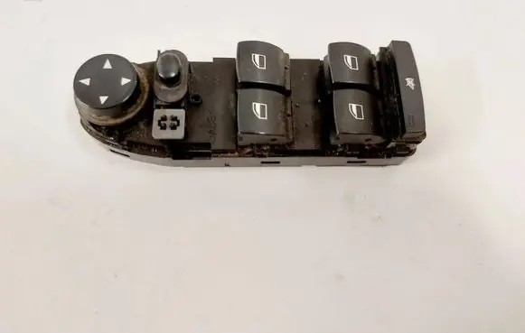 BMW X1 E84 Electric window control switch 9216047