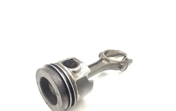 Audi A5 8T 8F Piston with connecting rod CAHA