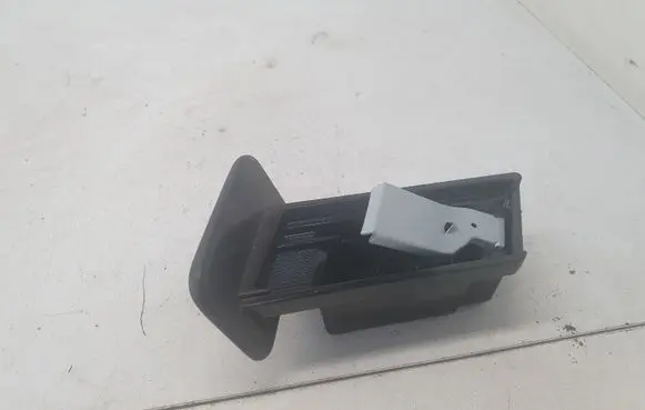 Nissan Navara D23 Car ashtray 68800VJ200
