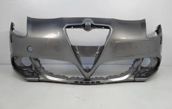 Alfa Romeo Giulietta Front bumper 50541741 C570