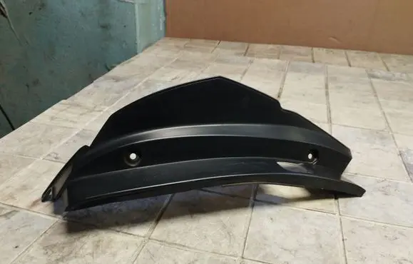 Rear/tail light trim molding