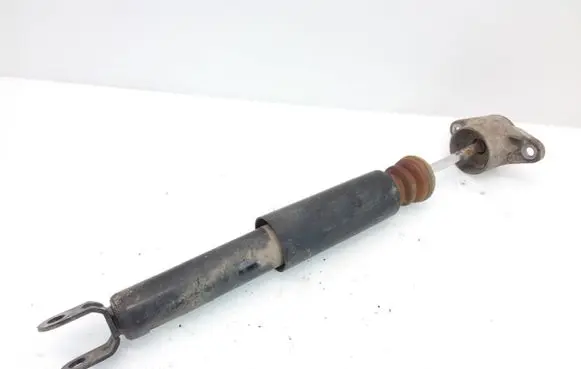 Hyundai i30 Rear shock absorber/damper