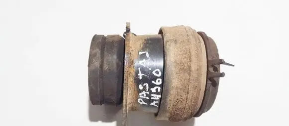 Engine mount bracket