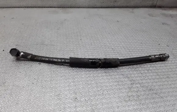 Gearbox oil cooler pipe/hose
