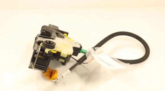 Chevrolet Aveo Rear door lock 3579545