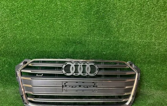 Audi A5 Front bumper upper radiator grill 8W6853651AT