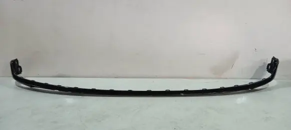 Front bumper lip