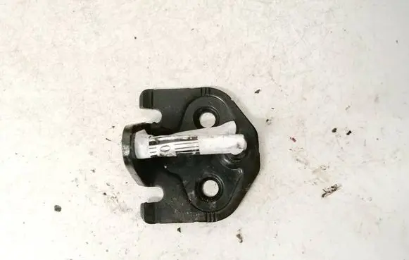 Ford Mondeo MK IV Rear door lock loop/hook striker 6G91R21982FBB 6G91-R21982-FBB