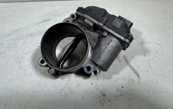 Volkswagen Crafter Throttle body valve 04L128063K A2C93691700