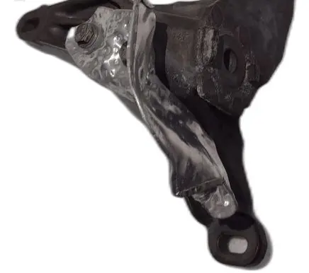 Audi Q7 4M Engine mounting bracket 