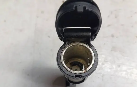 Nissan Note (E12) 12 V Socket (front) 