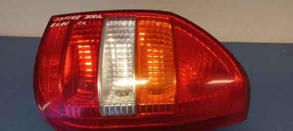 Opel Zafira A Rear/tail lights 62281