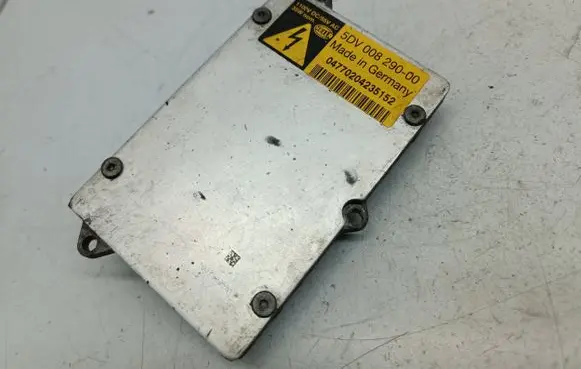 Mercedes-Benz E W211 Headlight ballast module Xenon 5DV00829000 04770204235152