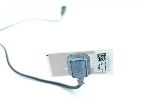 Tesla Model S Bluetooth antenna 106239300B