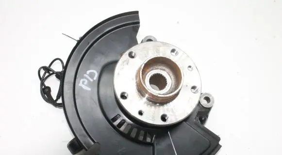Nissan Juke II F16 Front wheel hub