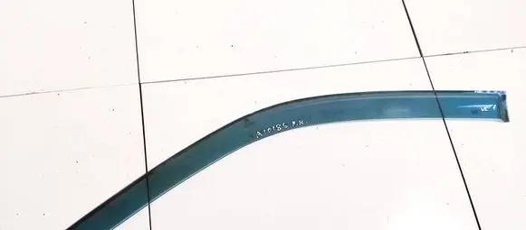 Honda CR-V Sliding door wind deflector 