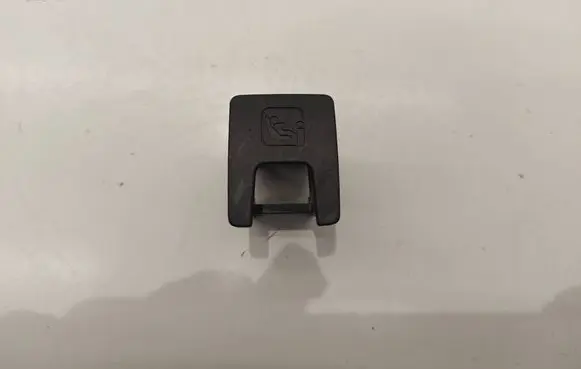 Volkswagen PASSAT B8 ISOFIX cover 3G0887187