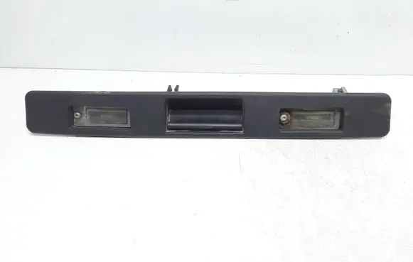 Volvo XC90 Trunk door license plate light bar 30762789