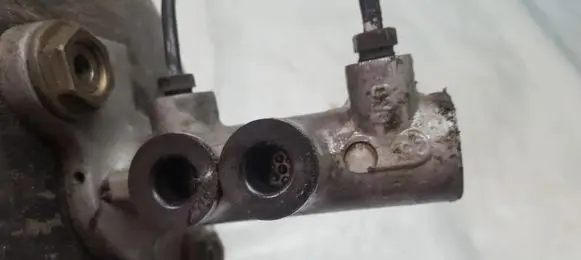 Audi A6 S6 C5 4B Master brake cylinder