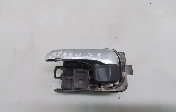 Nissan X-Trail T30 Rear door interior handle