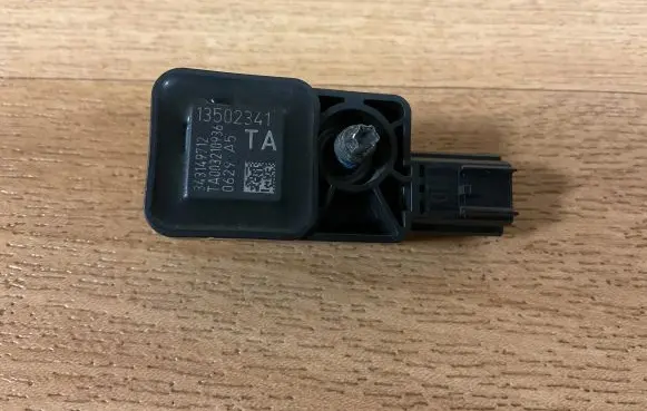 Opel Insignia A Airbag deployment crash/impact sensor 13502341