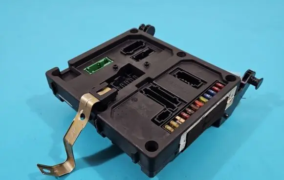 Seat Alhambra (Mk1) Central body control module 7M3962258L IMPRK1374854