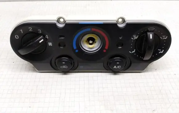 Ford Fiesta Climate control unit 2S6H19980BD