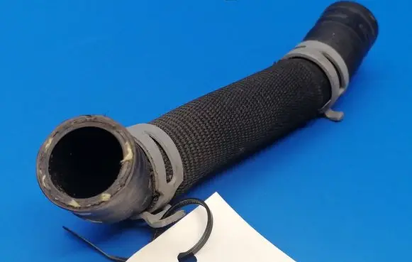 Audi A3 S3 8V Engine coolant pipe/hose 5Q0122157AB
