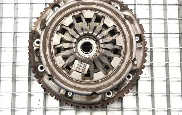 Renault Clio III Clutch set kit 8200745122